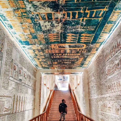 Guided Tour: Valley of the Queens, Valley of the Nobles & Deir el-Medina